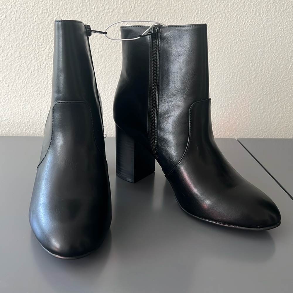 Faux Leather Block Heel Ankle Boots OLD NAVY, WMN 9 1/2, Black NWT